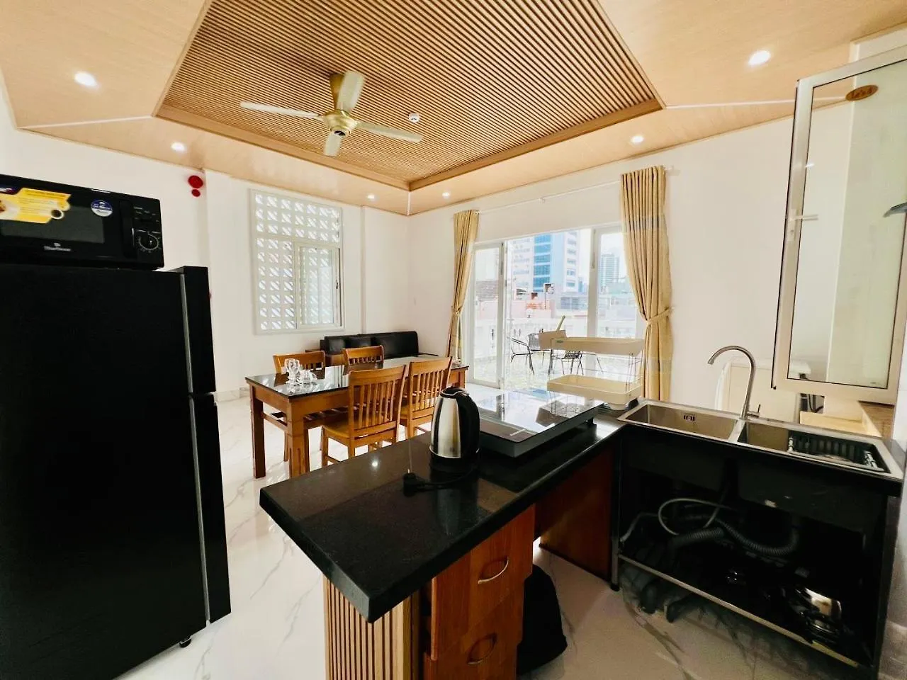 Aparthotel Le'S Apartment & Coffee Da Nang Vietnam