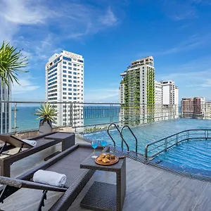 4* Отель Monalisa Luxury